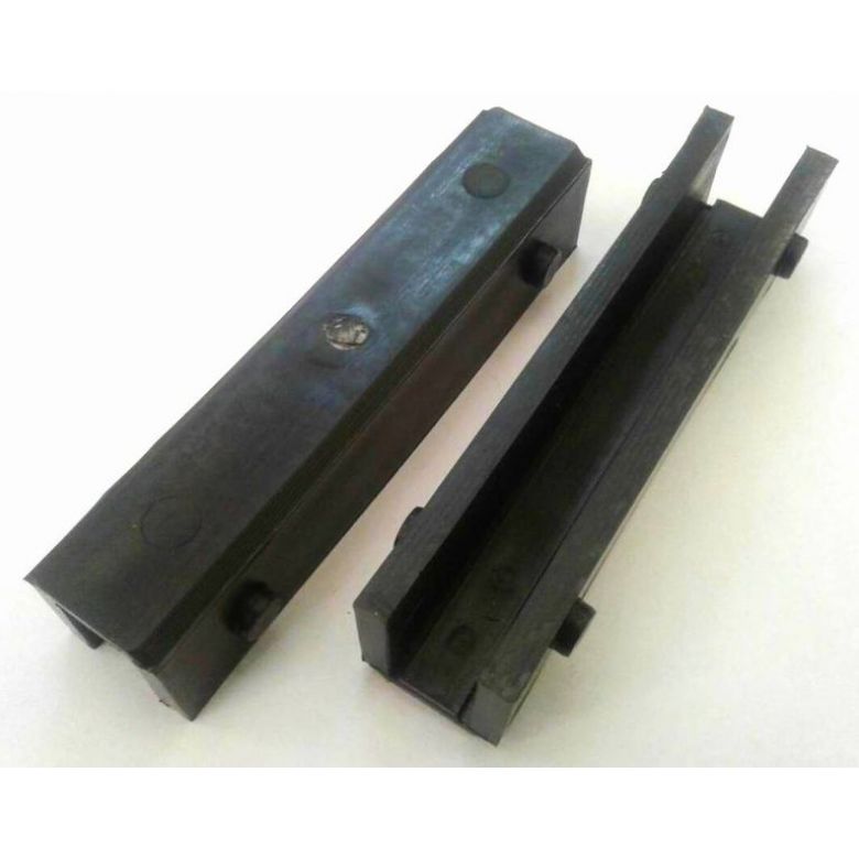 Вкладиш башмака кабіни Т16 140х30х30мм "П-обр." 4 pin 1400G (LM) RPA